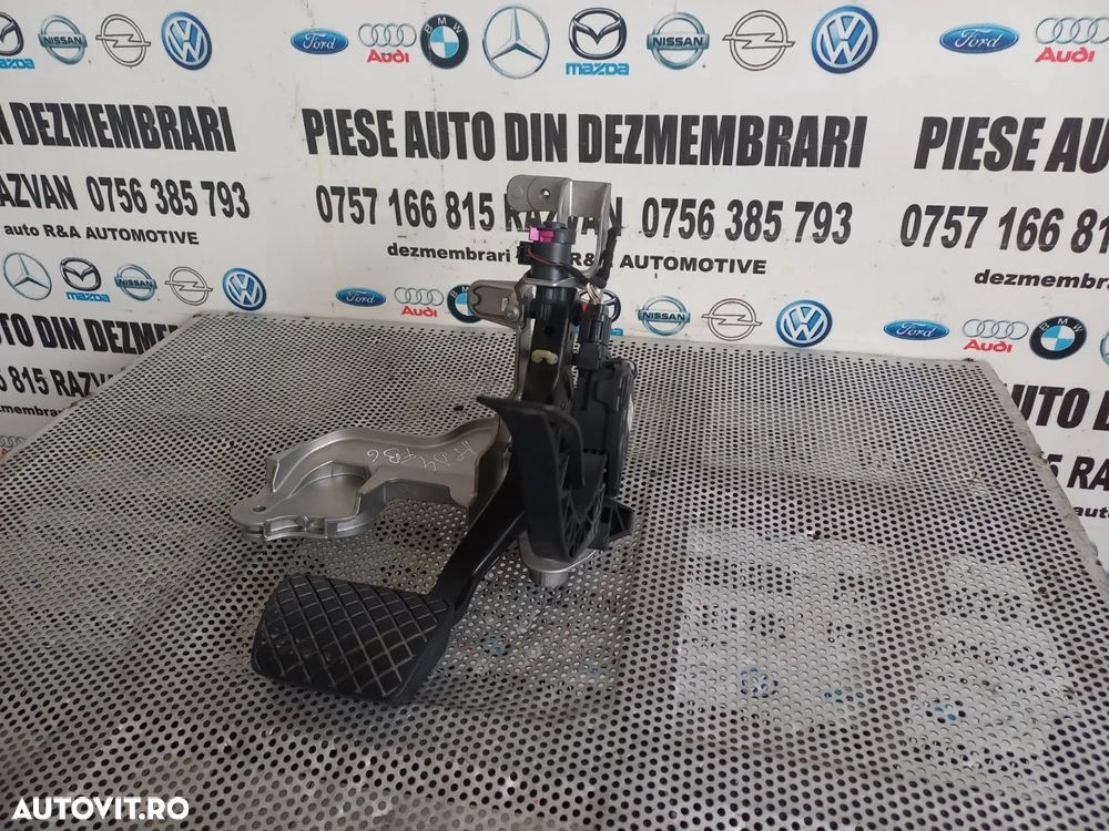 Pod Pedalier Pedala Frana Acceleratie Audi A8 4H D4 An 2010-2011-2012-2013-2014-2015-2016-2017 Volan Stanga Dezmembrez Audi A8 4H D4 3.0 Tdi Quattro Motor CDT Cutie MXU Volan Stanga - Dezmembrari Arad - 4
