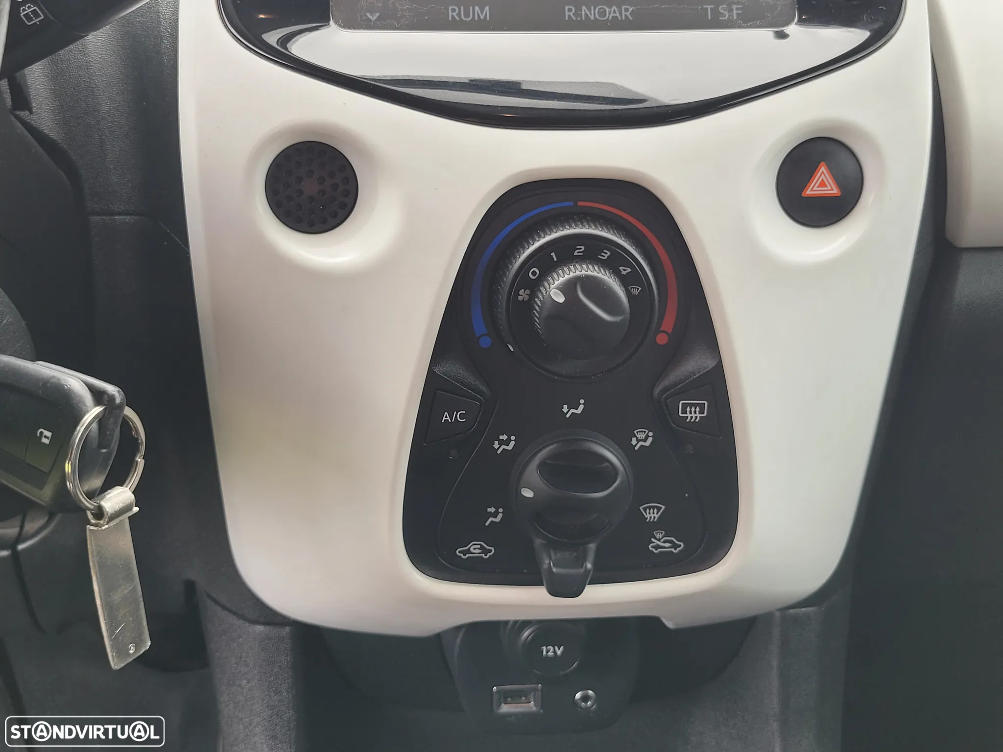 Peugeot 108 1.0 VTi Style - 22