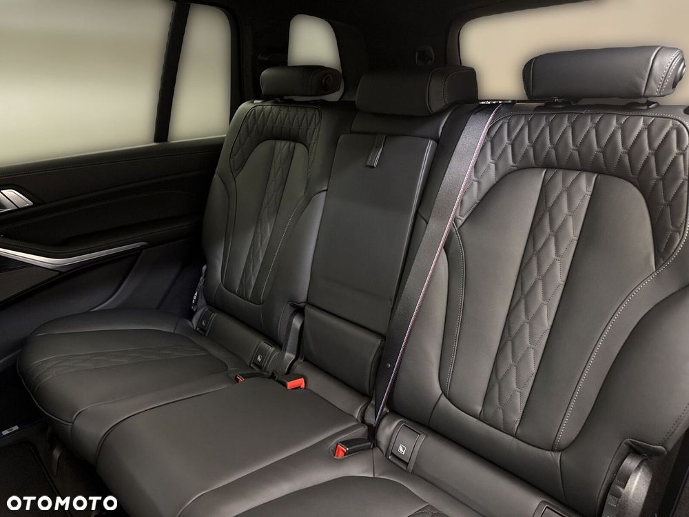 BMW X7 - 18