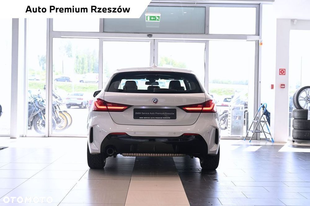 BMW Seria 1 116i M Sport - 14