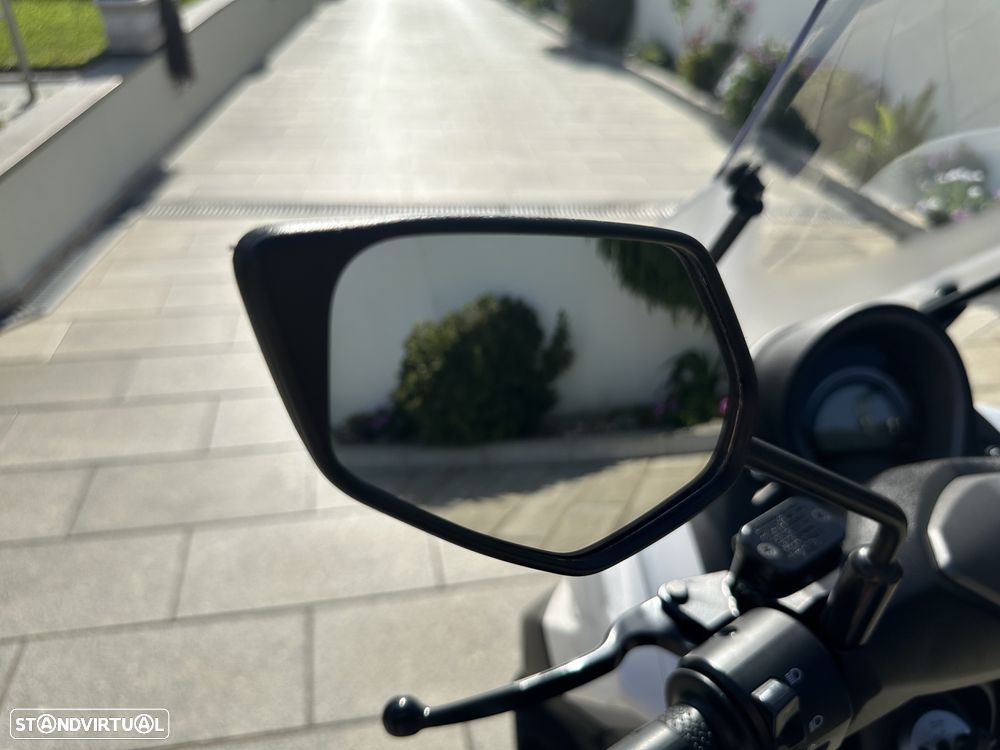Yamaha NMAX 125 com Pack Urban - 36