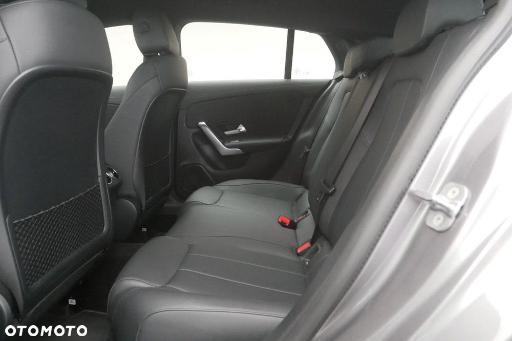 Mercedes-Benz CLA - 15
