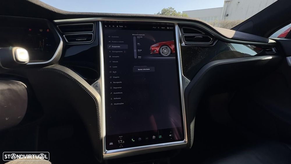 Tesla Model S 85D - 28