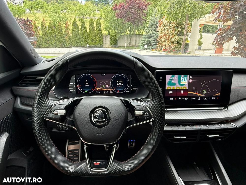 Skoda Octavia 2.0 TDI DSG RS Plus - 11