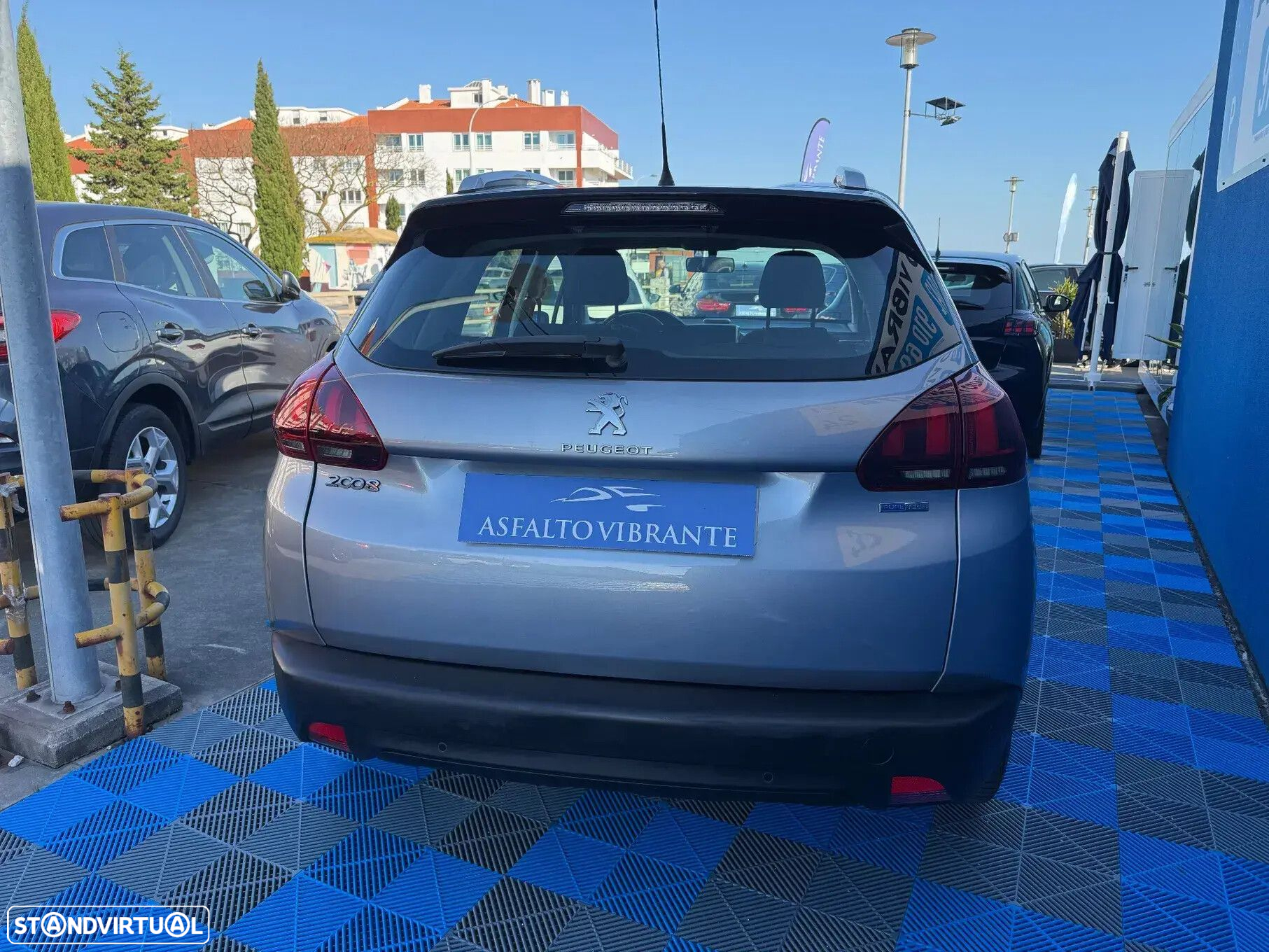 Peugeot 2008 1.2 PureTech Active - 5