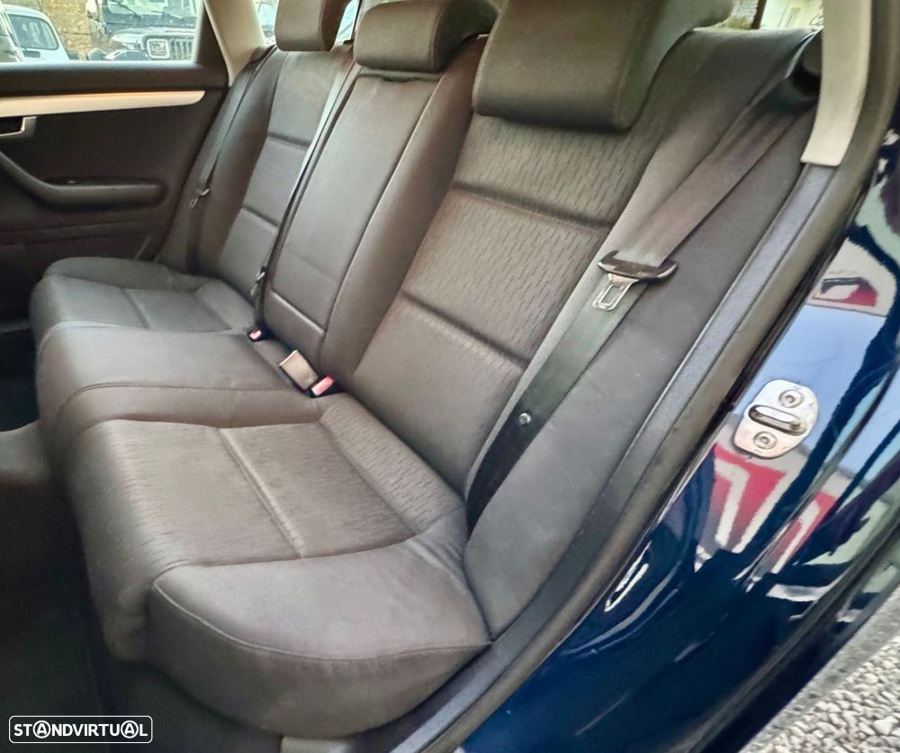 Audi A4 Avant 2.0 TDI Sport - 17