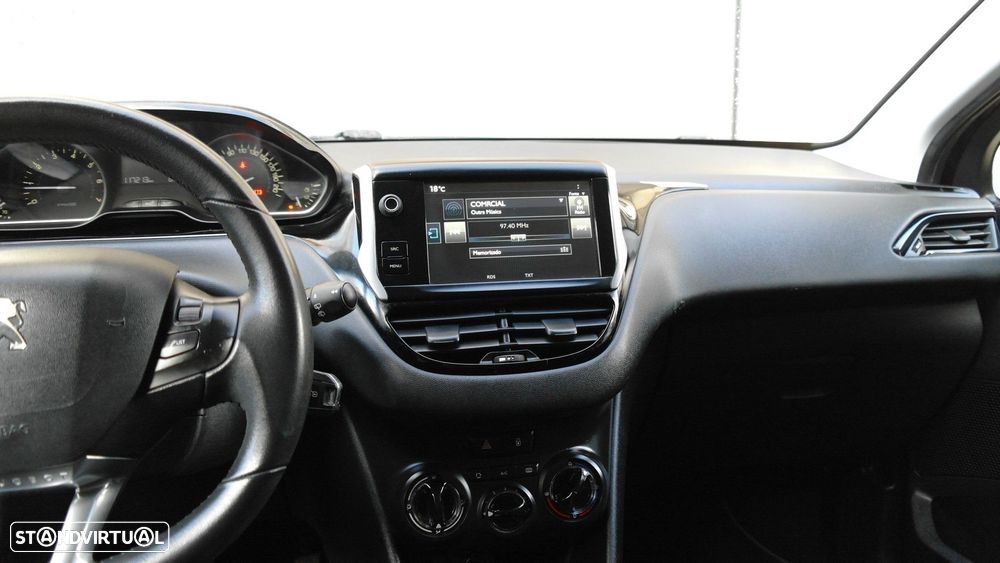 Peugeot 208 1.2 PureTech Active - 32