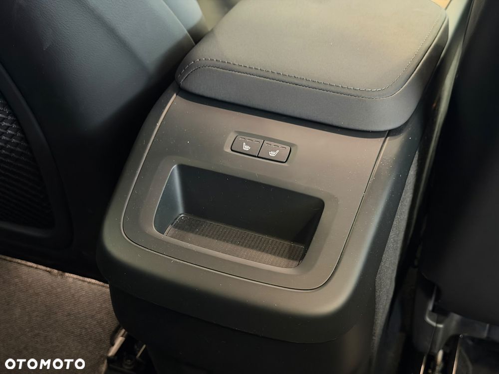 Volvo XC 60 B5 B AWD Plus Dark - 24