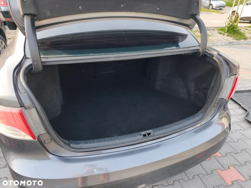 Toyota Avensis 1.8 Sol plus - 8