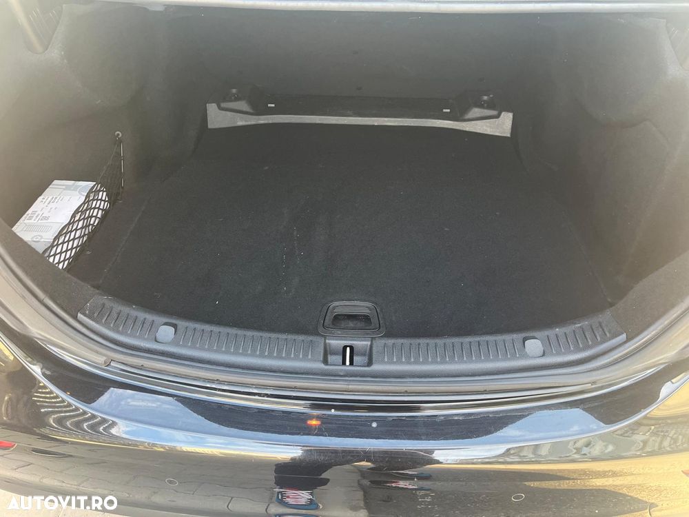 Mercedes-Benz E 220 d 9G-TRONIC - 9