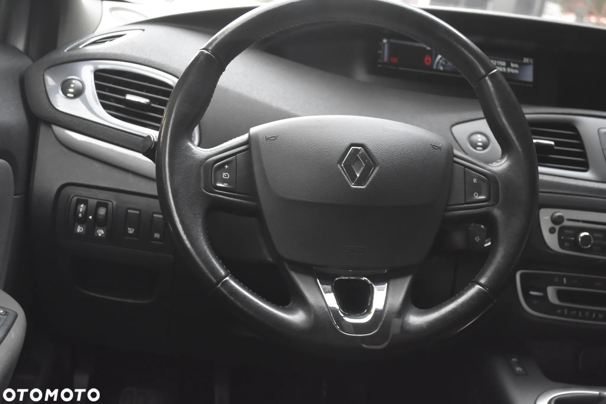 Renault Scenic ENERGY TCe 130 S&S LIMITED - 12