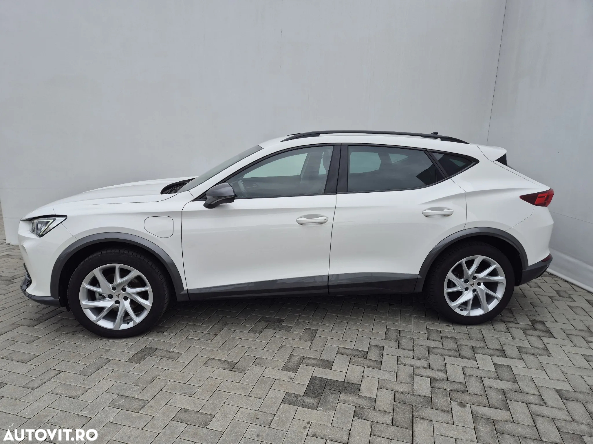 Cupra Formentor 1.4 e-Hybrid DSG - 2