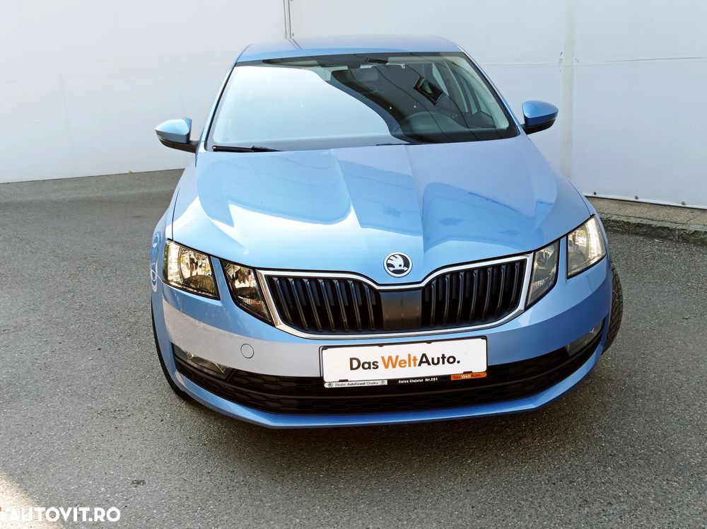 Skoda Octavia 1.6 TDI DSG Ambition - 6