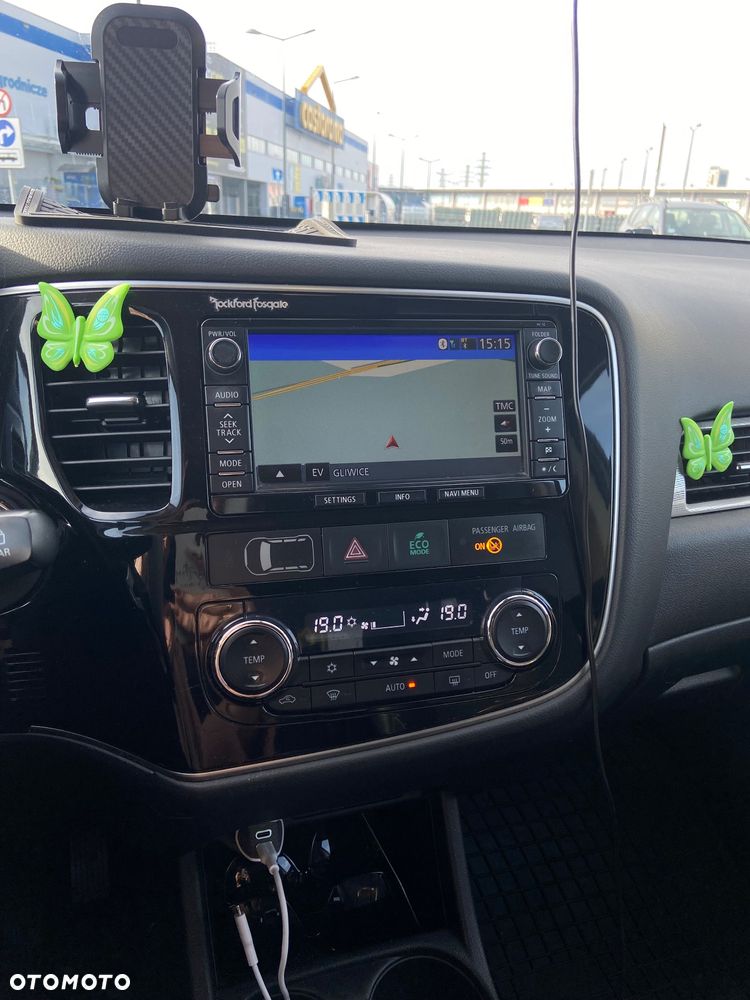 Mitsubishi Outlander PHEV Instyle NAVI - 5