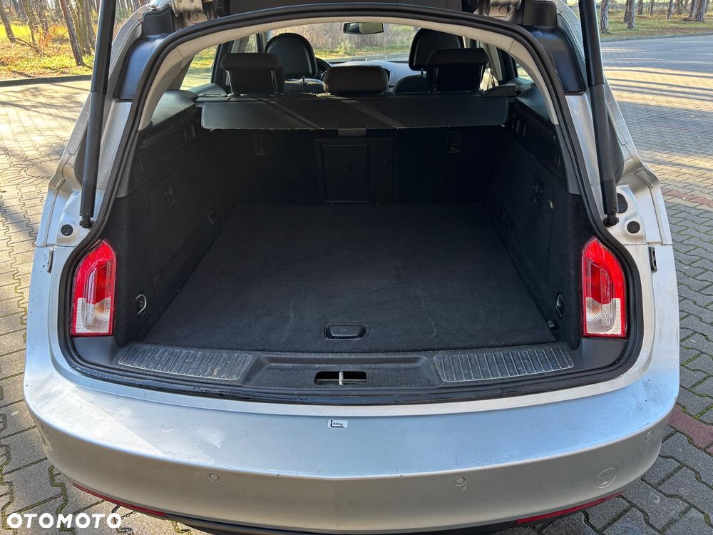 Opel Insignia 1.6 - 11