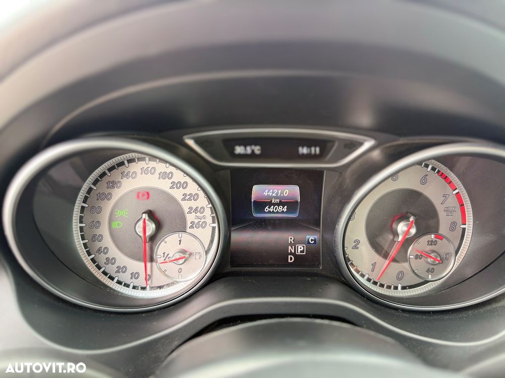 Mercedes-Benz CLA 250 7G-DCT Sport - 8