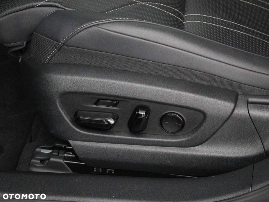 Lexus ES 300h Prestige - 4