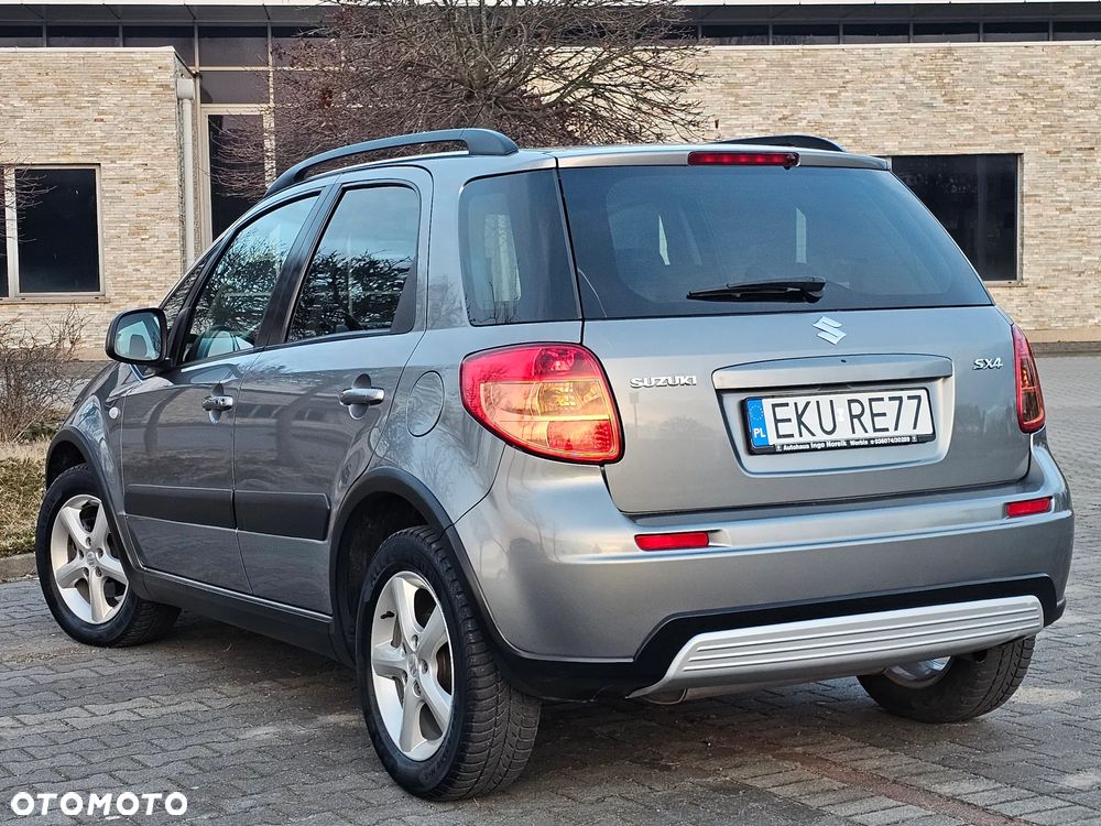 Suzuki SX4 1.6 Premium Outdoor - 8