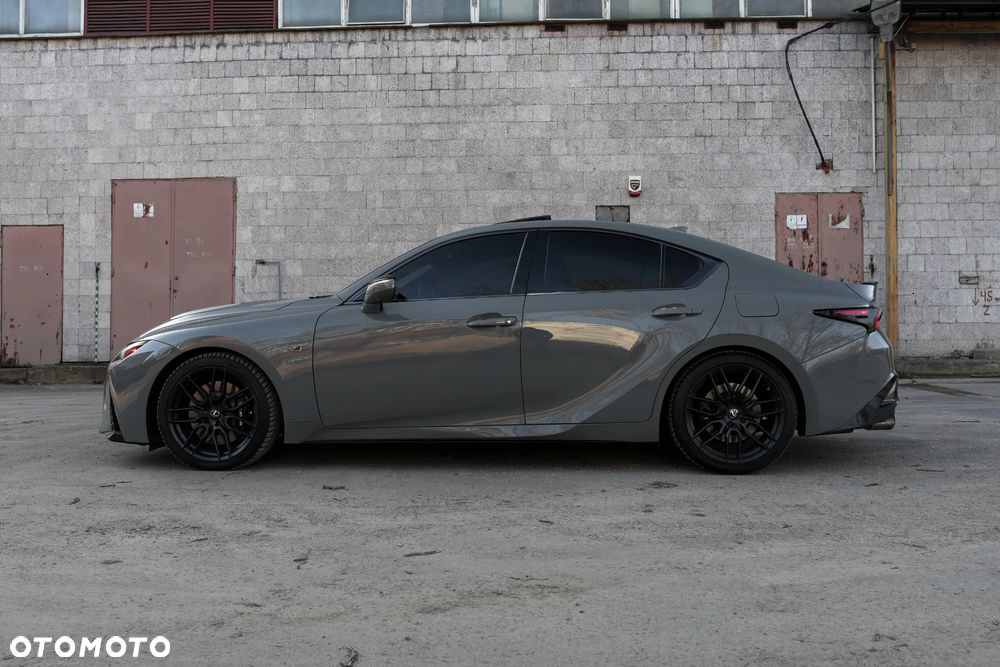 Lexus IS - 4