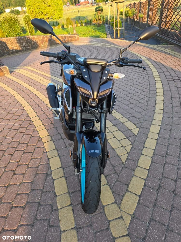 Yamaha MT - 19