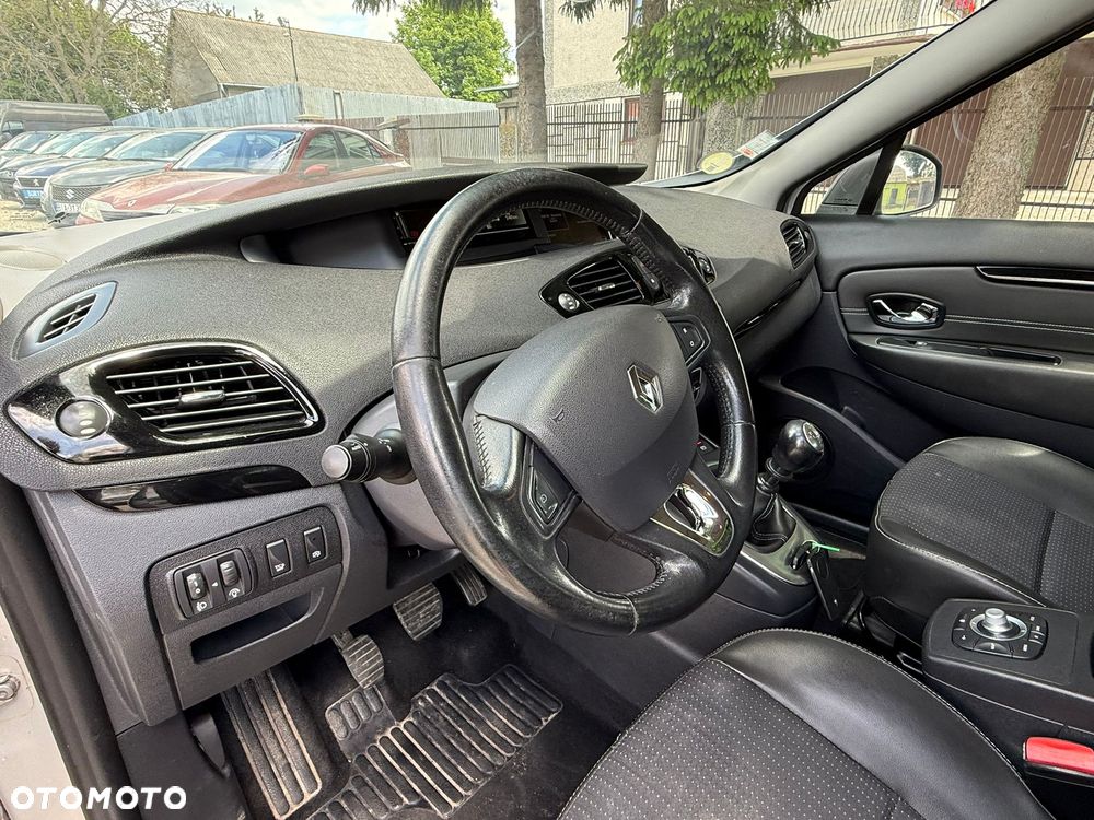 Renault Scenic ENERGY dCi 130 INITIALE PARIS - 12