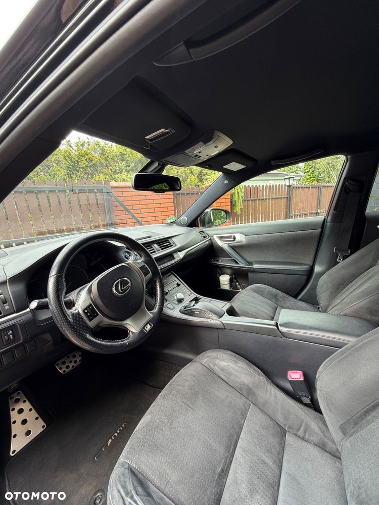 Lexus CT 200h F Sport - 13
