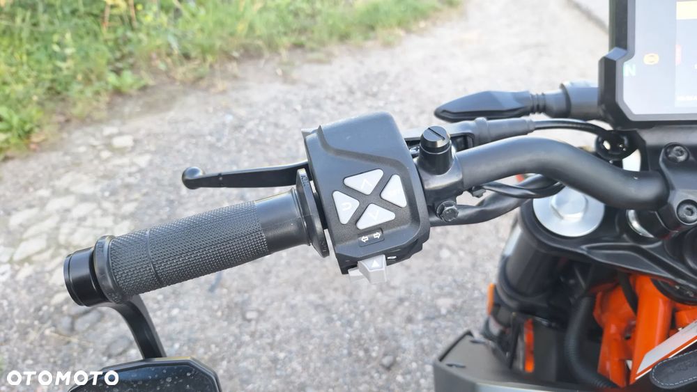 KTM Duke 125 - 9