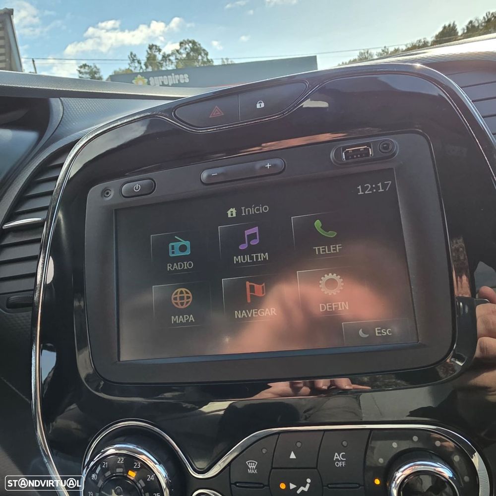 Renault Captur 1.2 TCe Exclusive EDC - 23