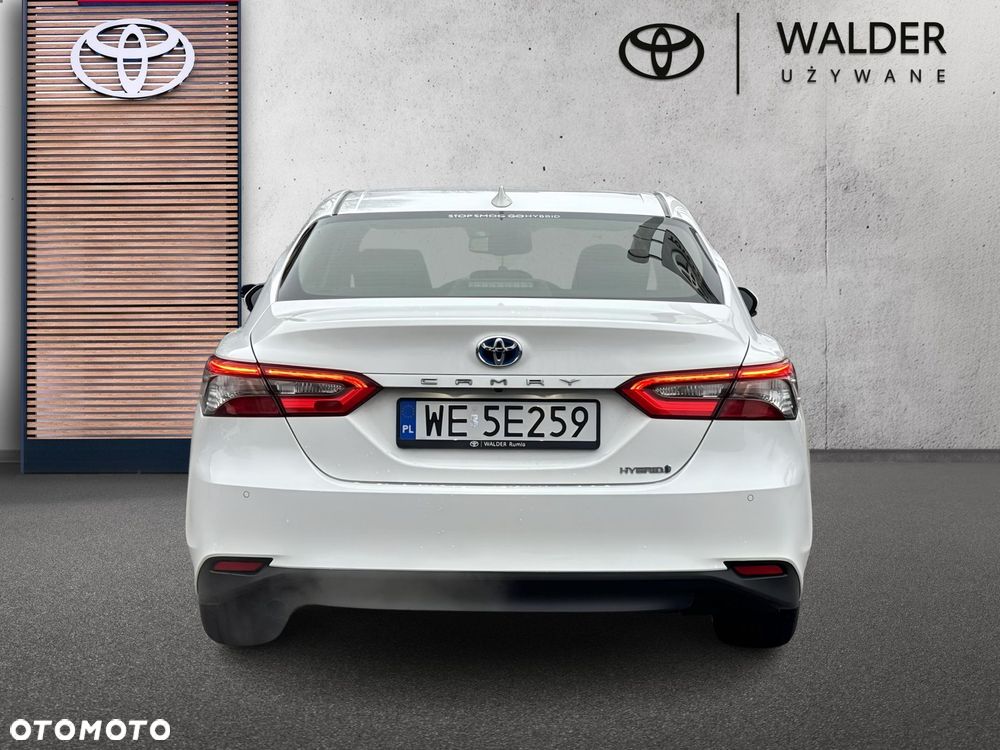 Toyota Camry 2.5 Hybrid Comfort CVT - 6