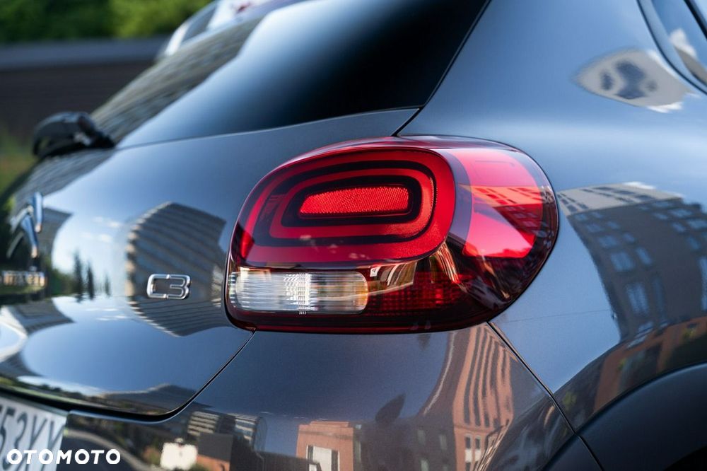 Citroën C3 1.2 PureTech Shine EAT6 - 32