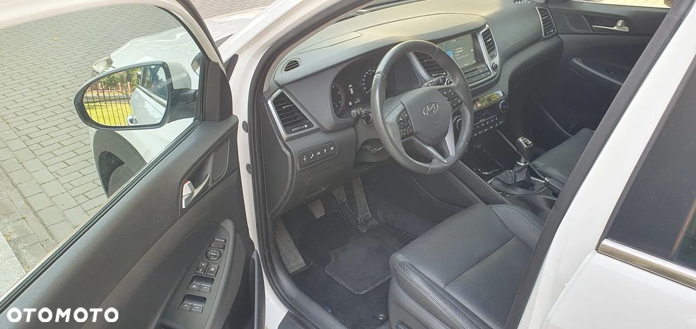 Hyundai Tucson 2.0 CRDI Premium 4WD - 11