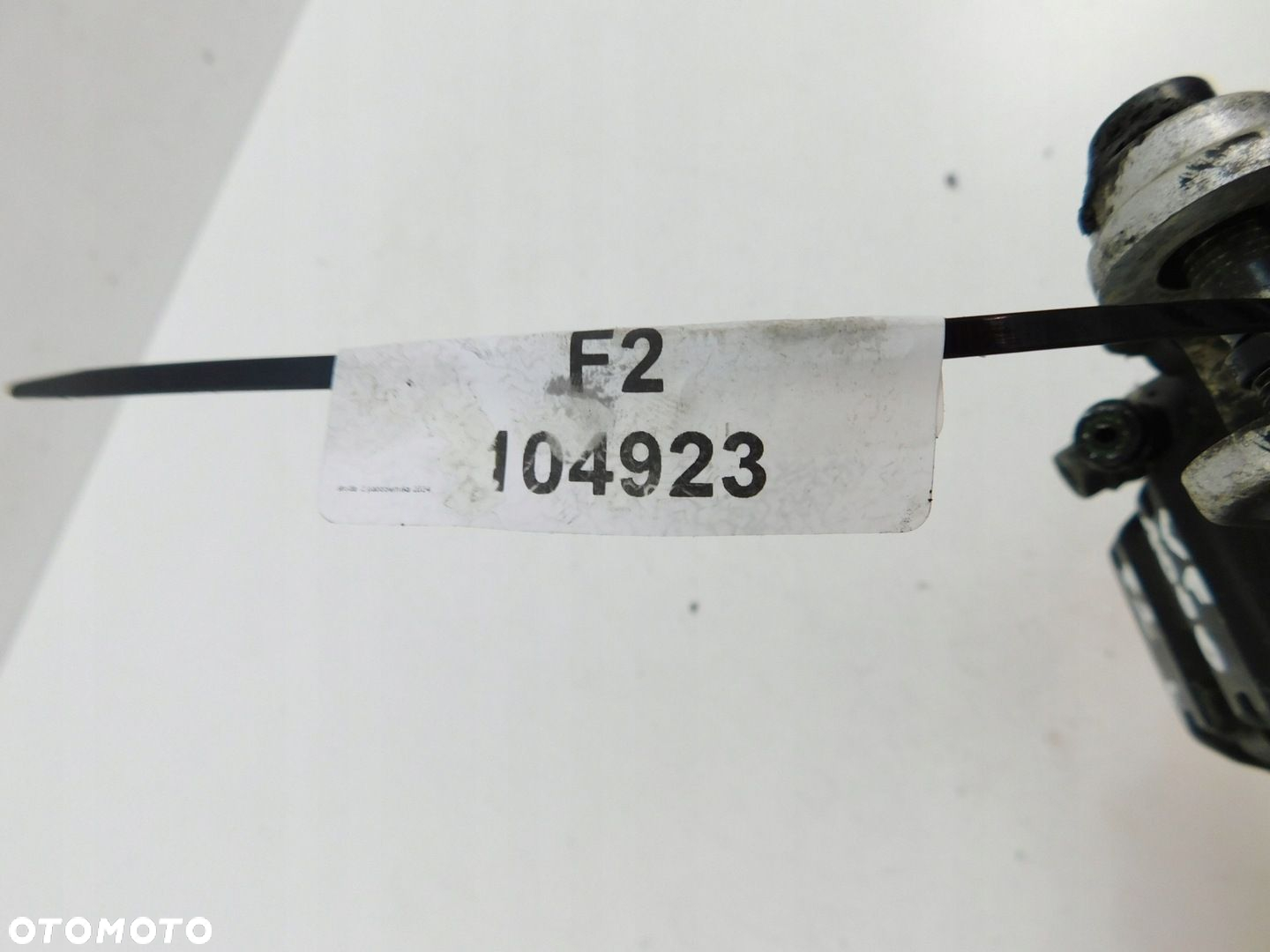 HONDA VF 1000 F2 ZACISK HAMULCA PRZÓD LEWY - 8