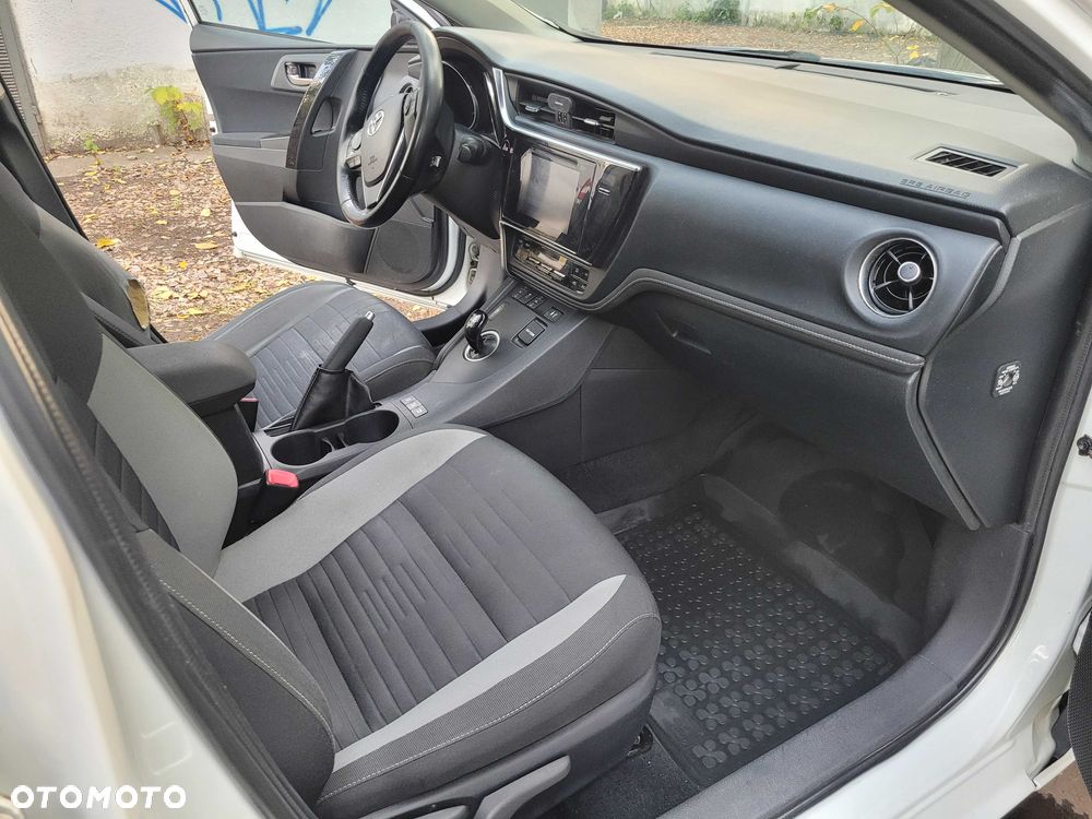 Toyota Auris - 6