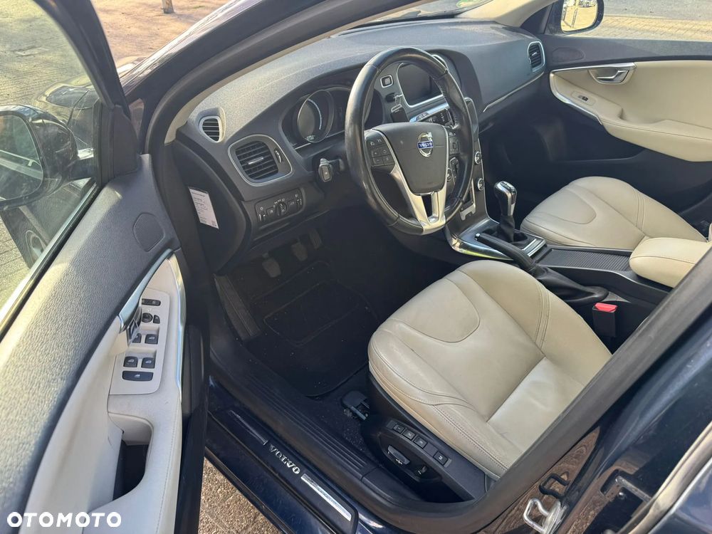 Volkswagen Transporter - 9