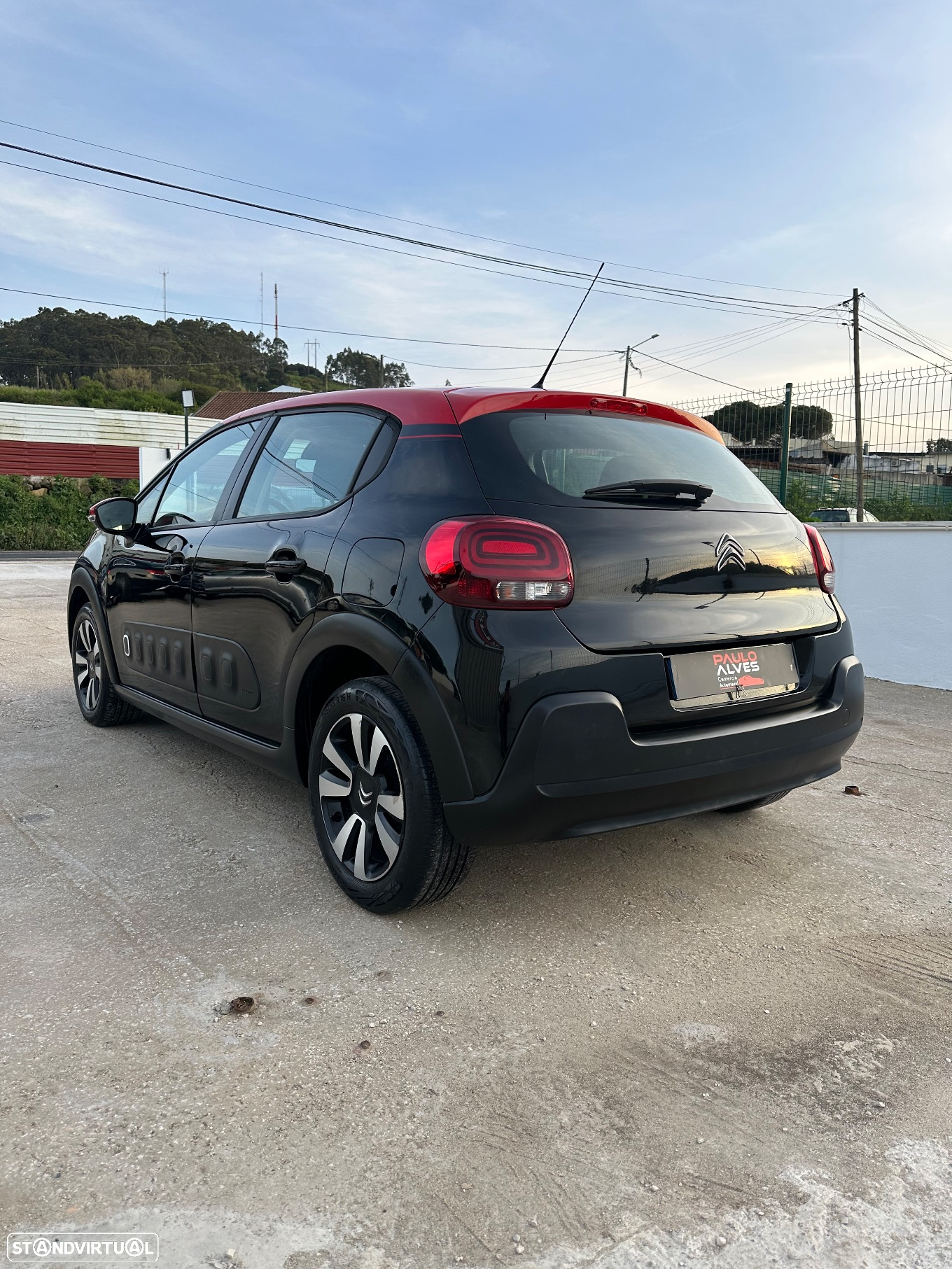 Citroën C3 1.2 PureTech Shine - 19