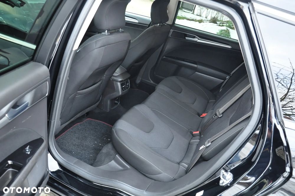 Ford Mondeo 2.0 TDCi STart-Stopp Titanium - 9
