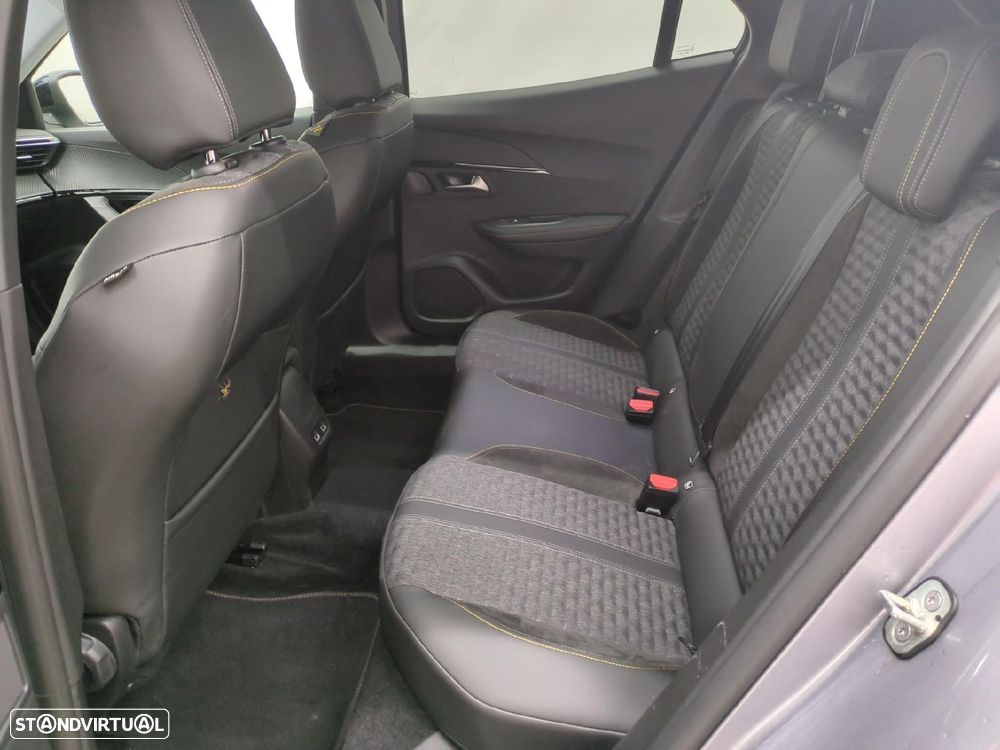 Peugeot e-2008 — fotografia 15