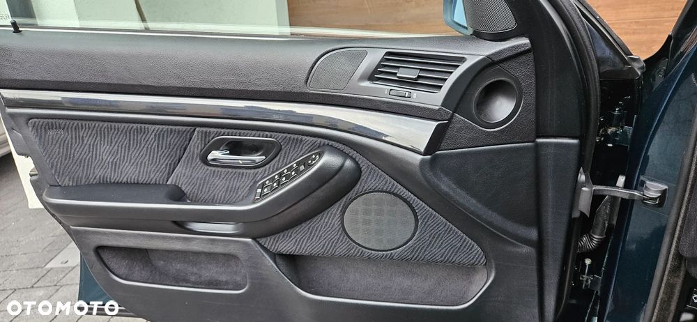 BMW Seria 5 520i - 16