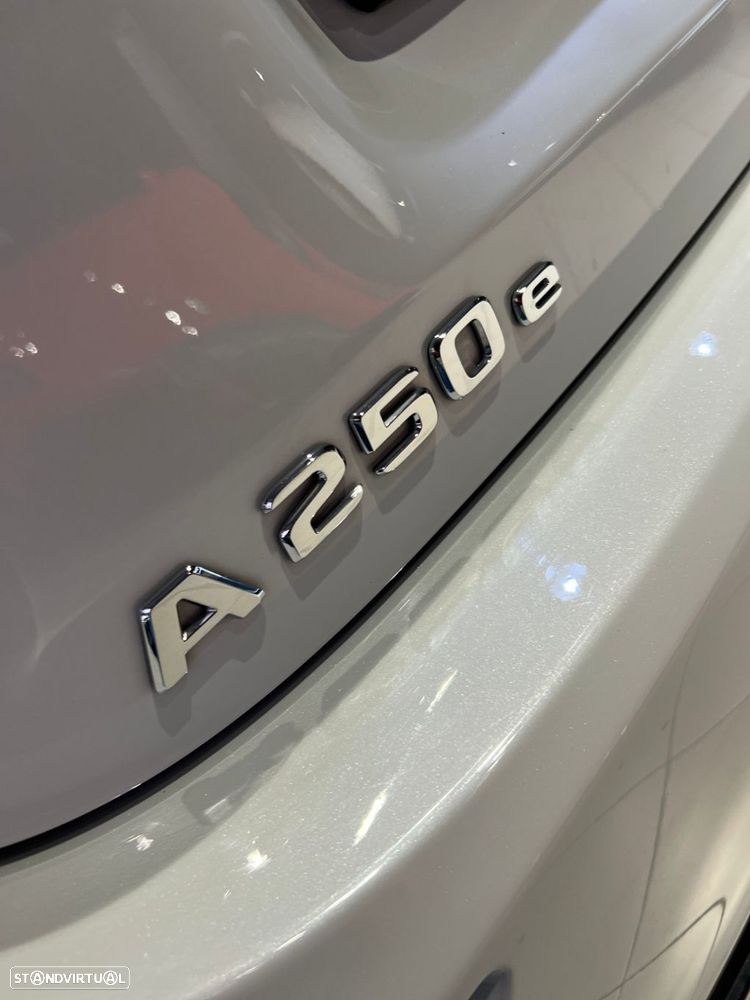 Mercedes-Benz A 250 e - 14