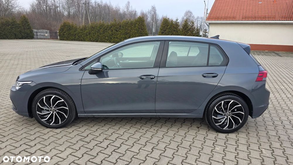 Volkswagen Golf - 11