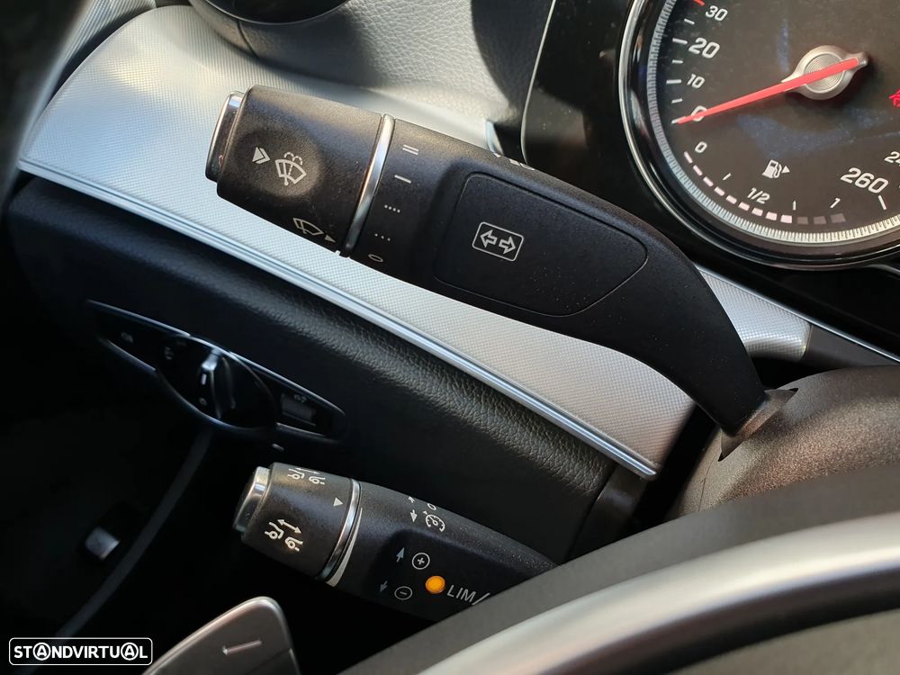 Mercedes-Benz E 220 d AMG Line - 20
