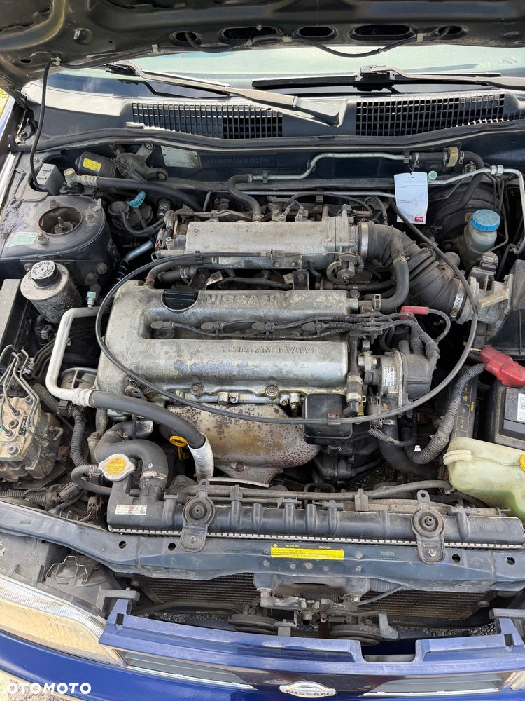 Nissan Primera 2.0 SLX - 23