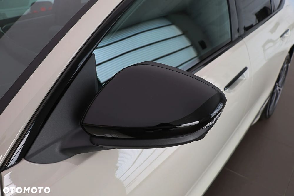 Audi A6 Sportback e-tron - 16