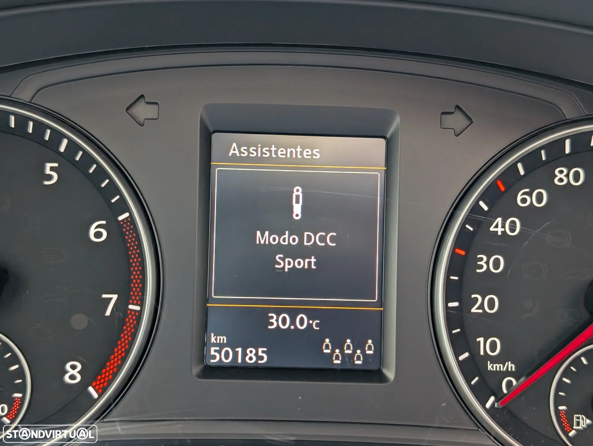 VW Sharan 1.4 TSI Highline DSG - 24