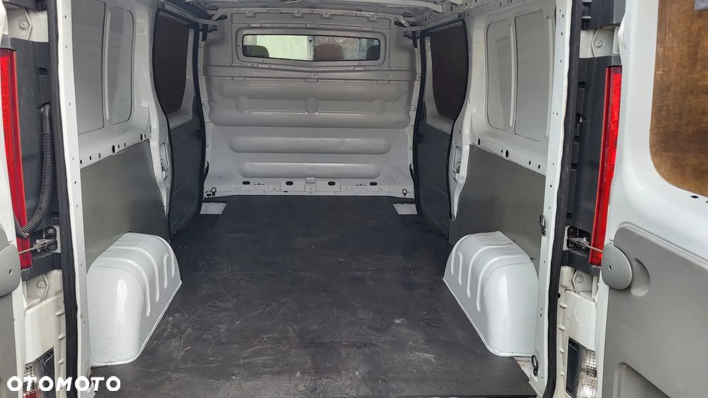 Renault Trafic - 10
