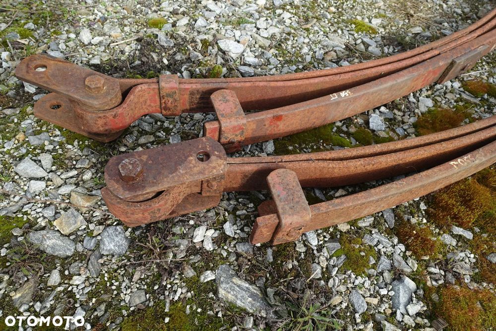 RESOR RESORY TYLNE IVECO DAILY 3 PIÓRA - 3