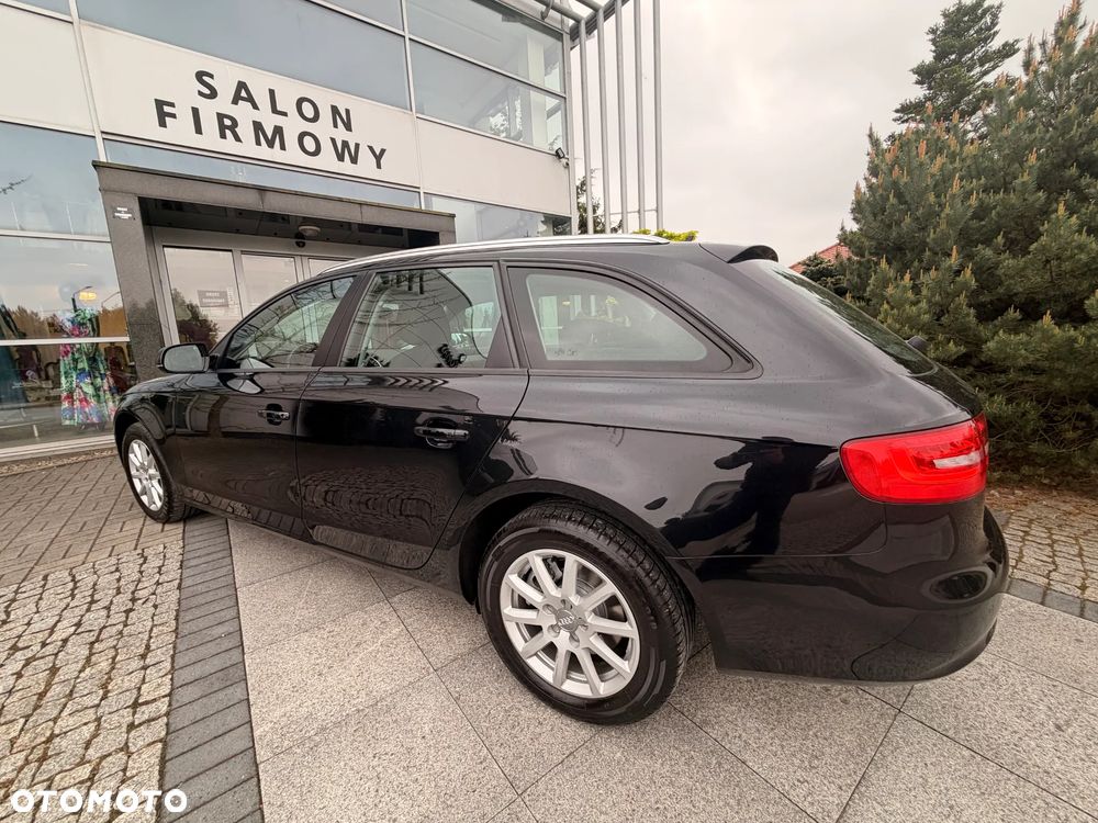 Audi A4 Avant 2.0 TDI DPF clean diesel multitronic S line Sportpaket - 12