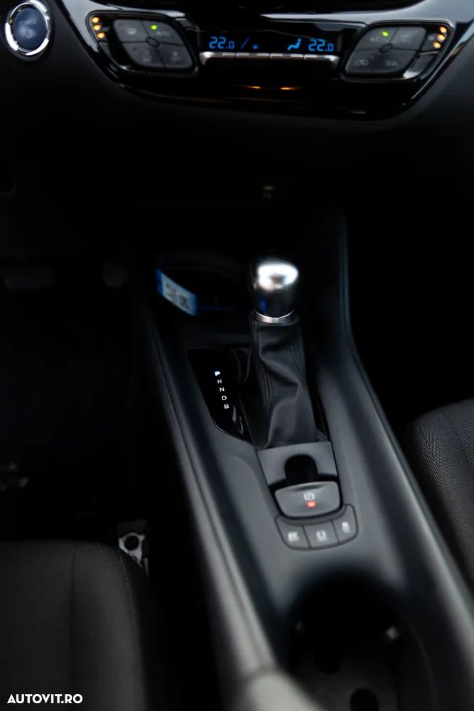 Toyota C-HR 1.8 HSD 122 CP 4x2 CVT Cult - 33