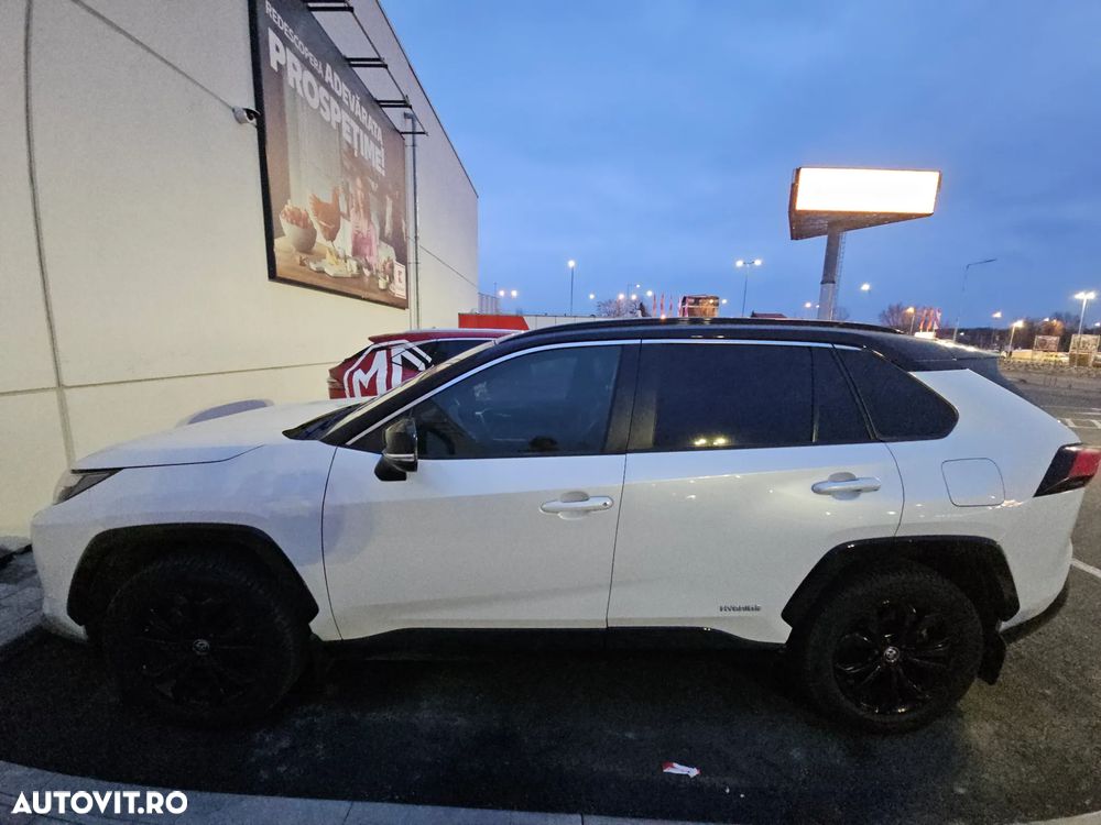 Toyota RAV4 2.5 VVT-iE 4x4 Luxury Plus - 4