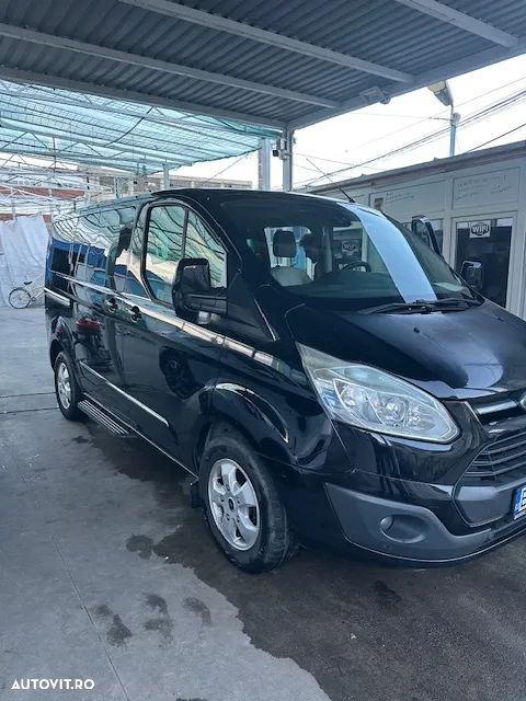 Ford Tourneo Custom 300 L2H1 VA Titanium - 3